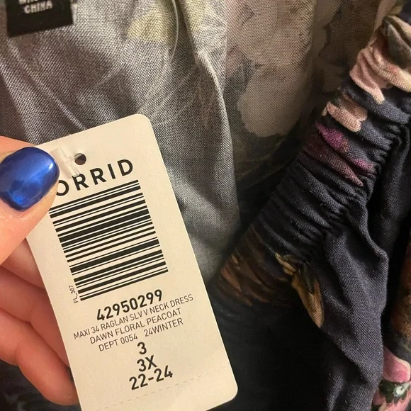 Torrid Maxi 3/4 Raglan Sleeve V-Neck Dress - Picture 8 of 8